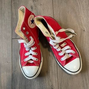 Converse - red high tops